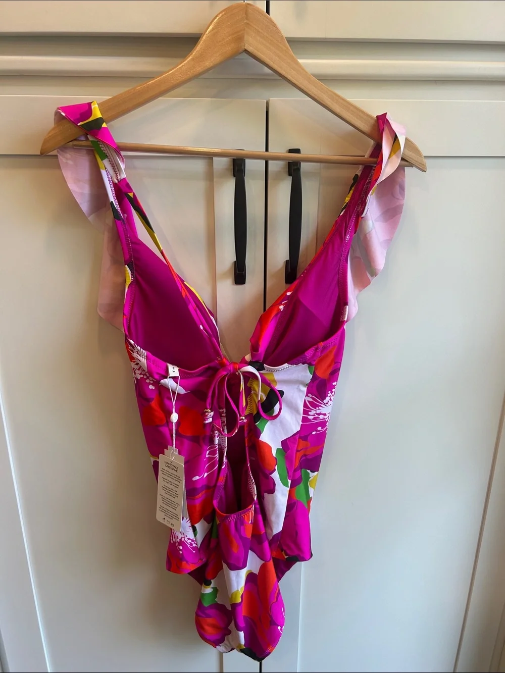 Trina Turk Floral Ruffle One Piece Swimsuit Pink Tropical Print Size 12